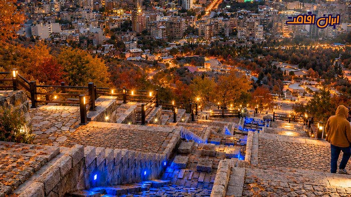 پلکان باباکوهی برای عکاسی پاییزی در مشهد پلکان باباکوهی برای عکاسی پاییزی در مشهد